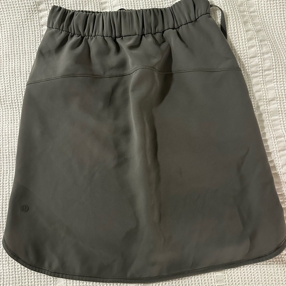 Athletic lululemon Drawstring Skirt in Olive Green - Picture 2 of 2